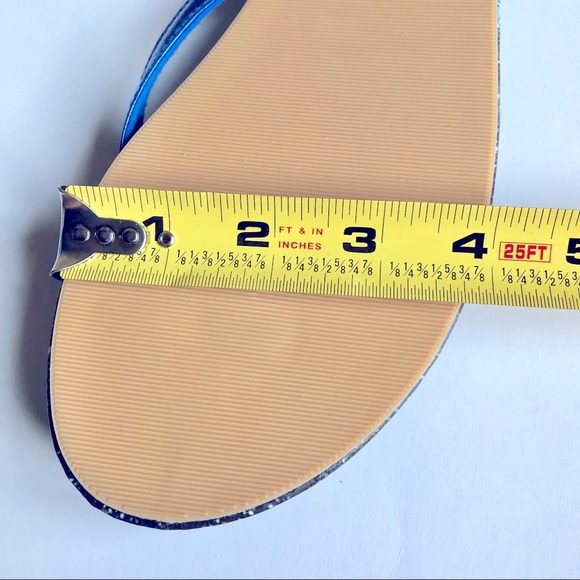 NEW CANDIE’S Galaxy Sandals Flip Flops Studded Stars Medium 7/8 Women’s - Picture 9 of 15